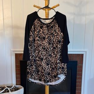 Ultra flirt plus womens 3x tunic length leopard print shirt 3/4 sleeves